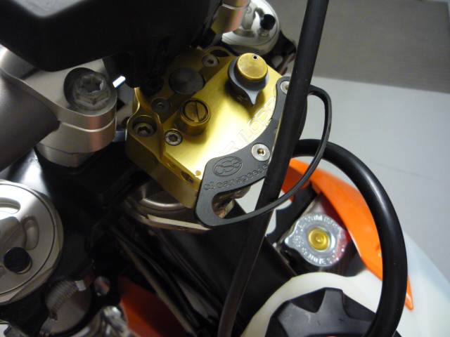 CLEAN SPEED SCOTTS SUB MOUNT STEERING STABILIZER CABLE GUIDE, INSTALLED 1