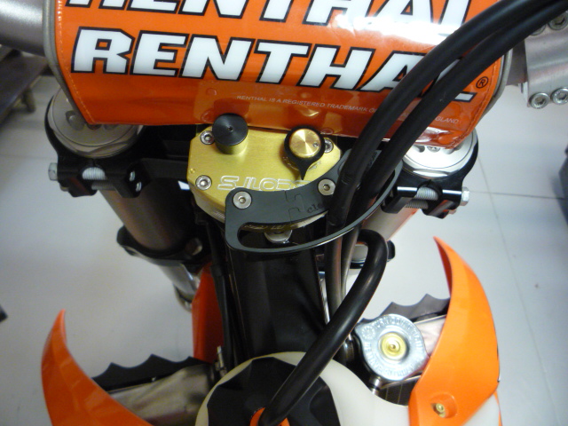 CLEAN SPEED SCOTTS SUB MOUNT STEERING STABILIZER CABLE GUIDE, INSTALLED 2