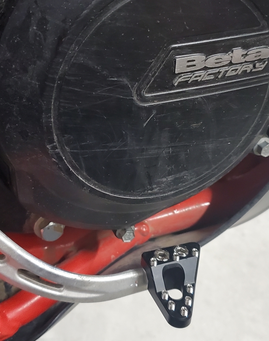 CLEAN SPEED 1110.BLK STEP DOWN PEDAL, INTALLED ON 2023 BETA XTRAINER